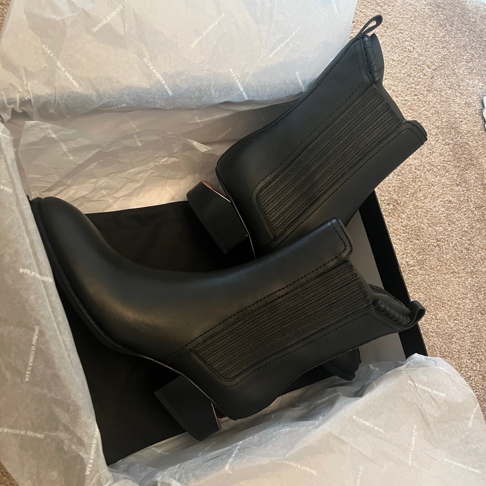 Alexander Wang Anouck Boots Rose Gold Size 37